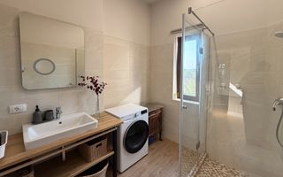 Apartament  modern cu 2 camere in cladire istorica– Zona Sinaia - Poză 3