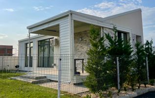 ***CASA MODERNA 4 camere ***LUX***Gradina 450 mp//Ostratu//CORBEANCA