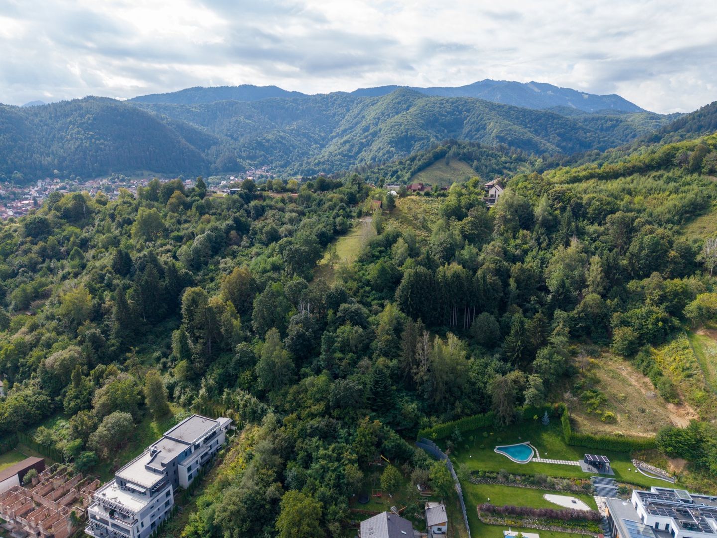 COMISION 0% | TEREN INTRAVILAN 3.731 MP | OPORTUNITATE RARĂ | BRAȘOV - Poză 4