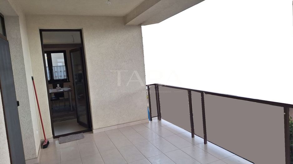 EXCLUSIVITATE. Apartament în vilă cu terasă spectaculoasă în Europa. - Poză 11