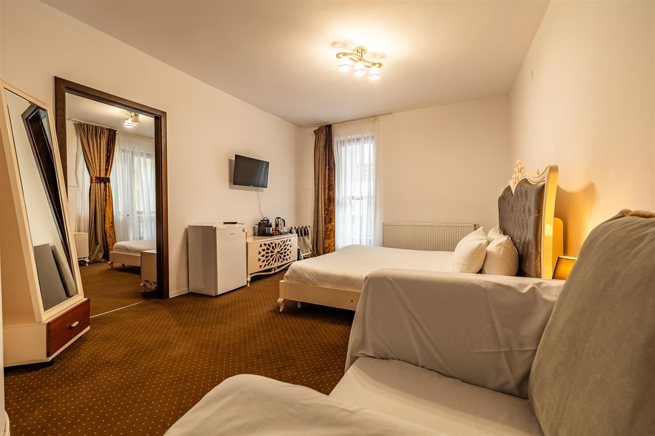 Poveste de iarna, in inima statiunii Poiana Brasov, Romania - Poză 32