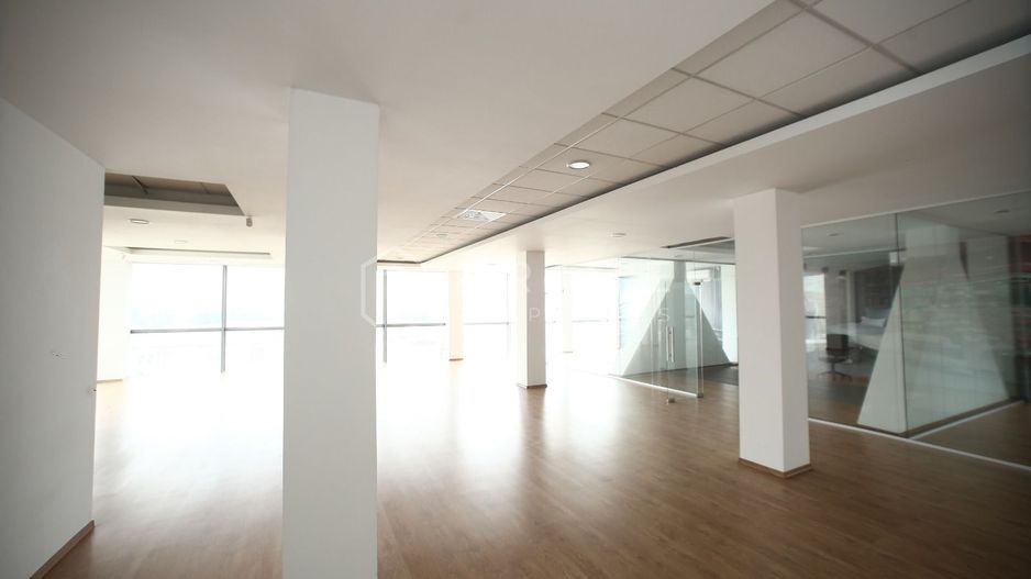 🏢 Showroom premium de închiriat – 500 mp utili + depozit + parcare - Poză 2