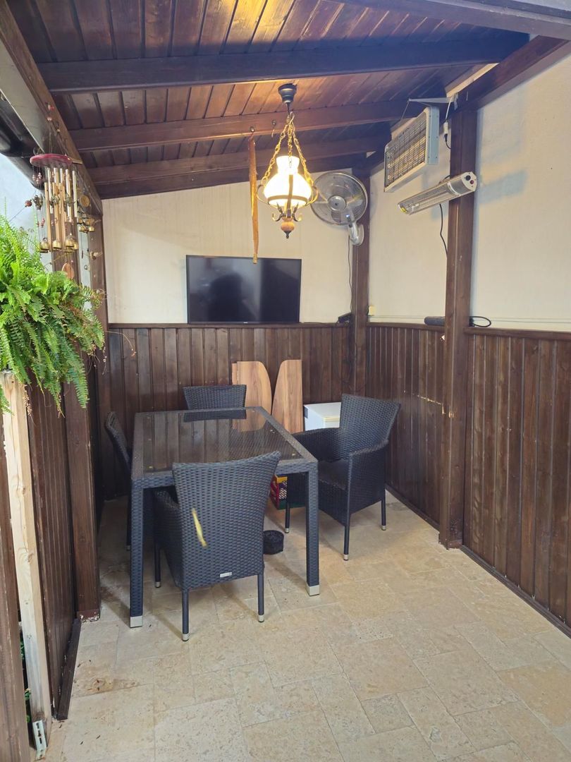 Vila frumoasa ,localizata central\ Unirii Square\Proprietar - Poză 9