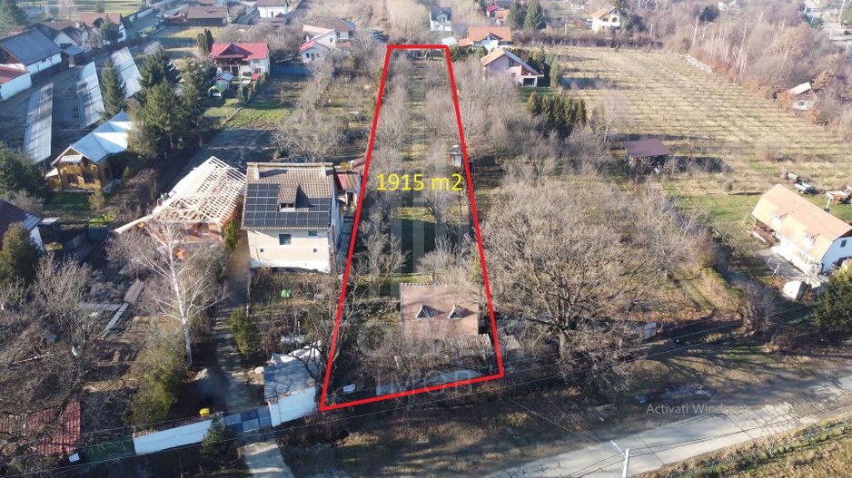 Teren intravilan 1.915 mp + cabană din lemn | Tocile – Sadu - Poză 1