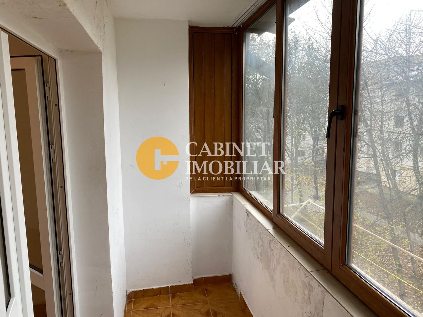 Nicolina - Cug - 4 Camere Decomandat -Etaj 3 - Bloc 1986 - Poză 12