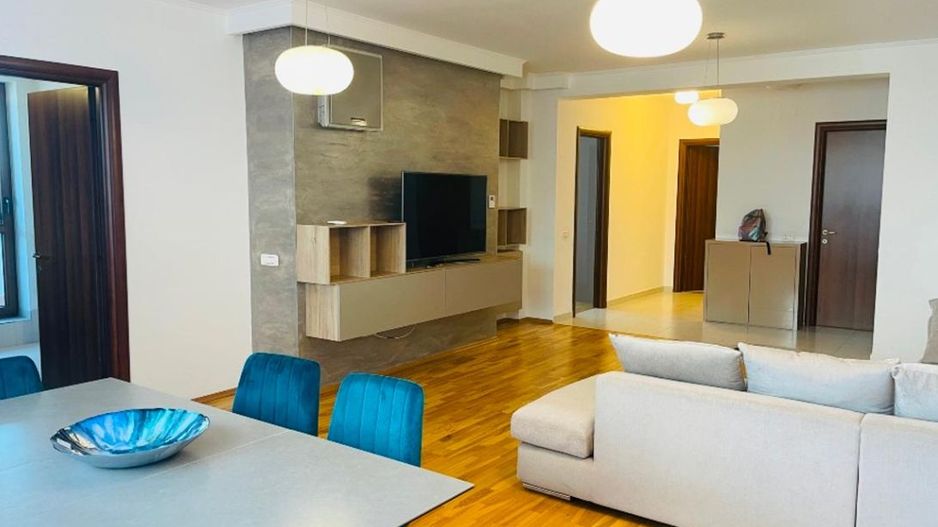 Inchiriere apartament 4 camere | Sisesti | Parcare subterana - Poză 2