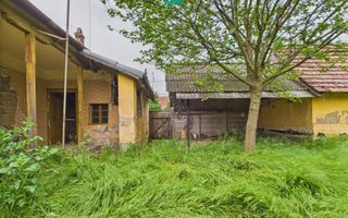 Casă de reabilitat pe teren generos- Comuna Variaș - Poză 7