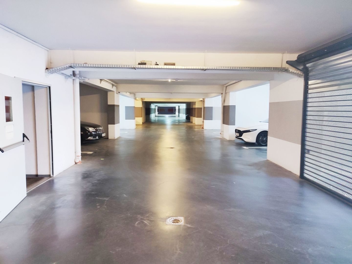 Apartament cu priveliste frumoasa,in bloc nou,zona colinei - Poză 11