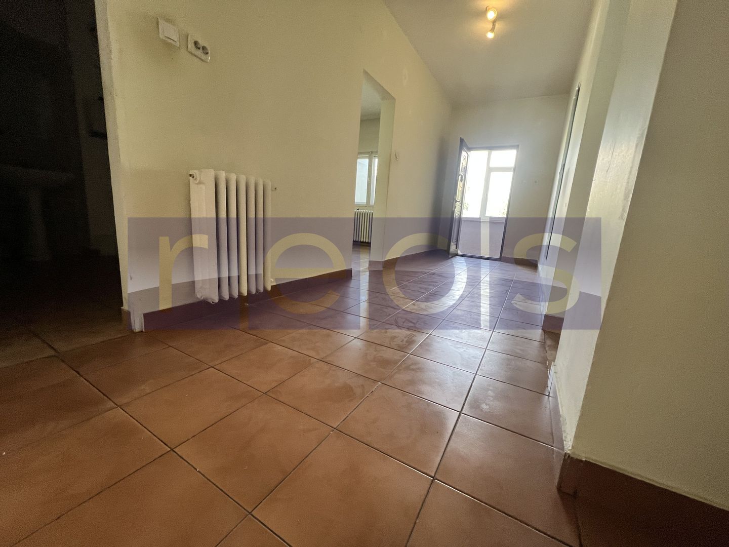 INCHIRIERE VILA | ZONA VITAN | 9 CAMERE - Poză 18