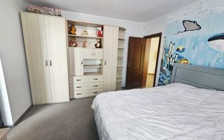 Vilă spațioasă Strejnicu S+P+1E+M, 8 camere, garaj, teren 595 mp - Poză 52