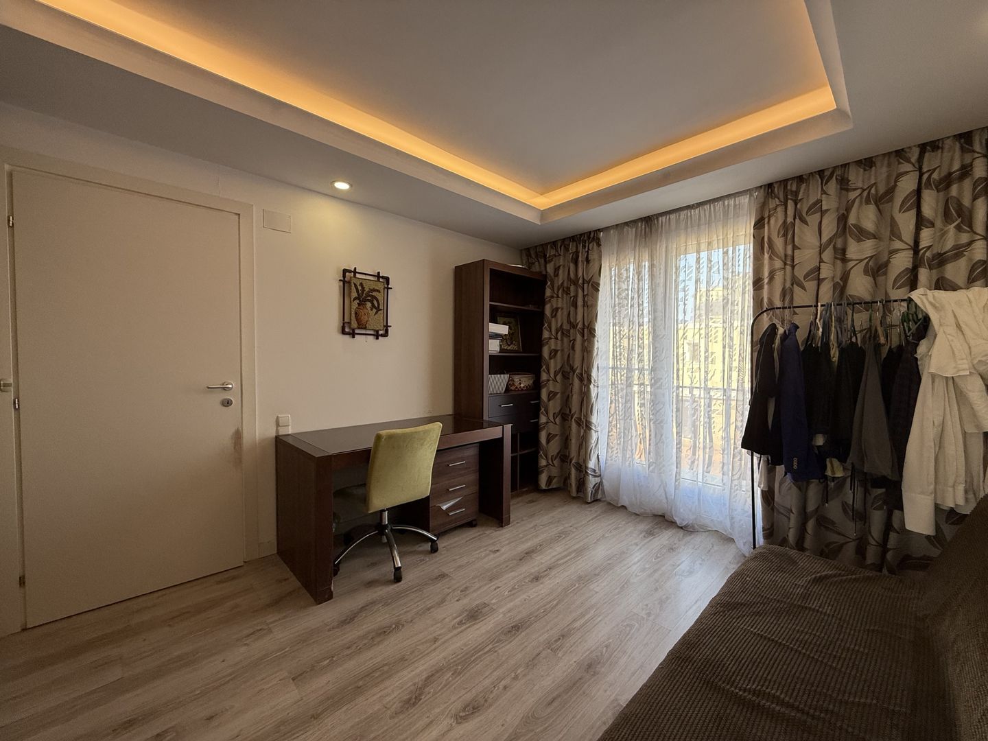 Vila cu 2 dormitoare si 3 bai | Cosmopolis | aproape de Mall | Piscina - Poză 17