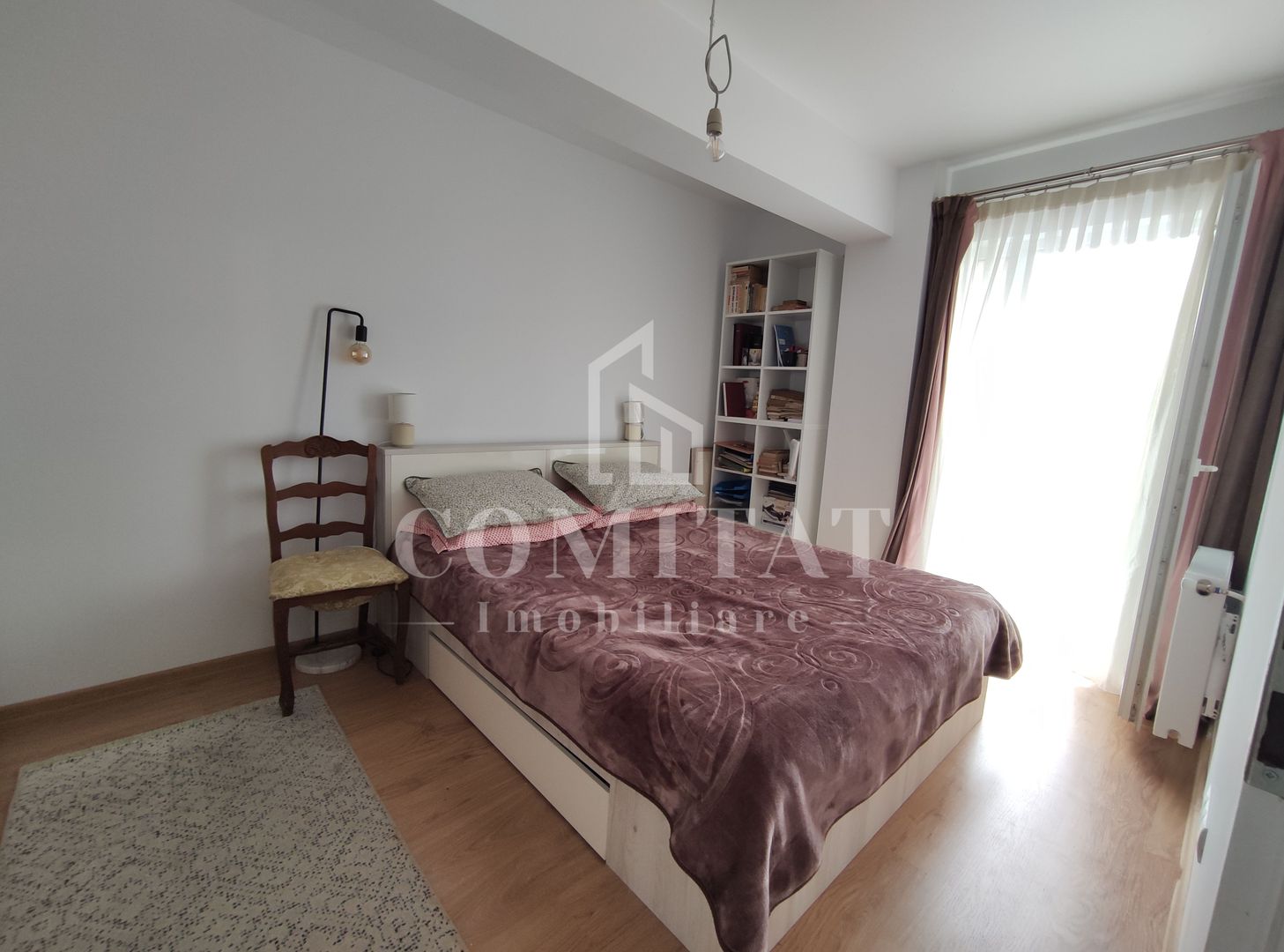 Apartament 2 camere | Etaj intermediar | zona străzii Florilor - Poză 1