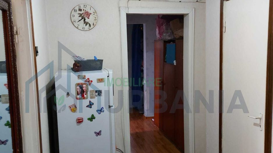 Apartament 3 camere de vânzare, Hârlău, etaj 4 - Poză 2