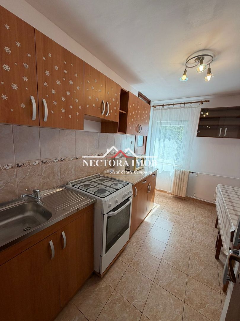 NECTORA IMOB-Apartament 3 camere, Str. Sf. Apostol Andrei, Etaj 2,65mp - Poză 12