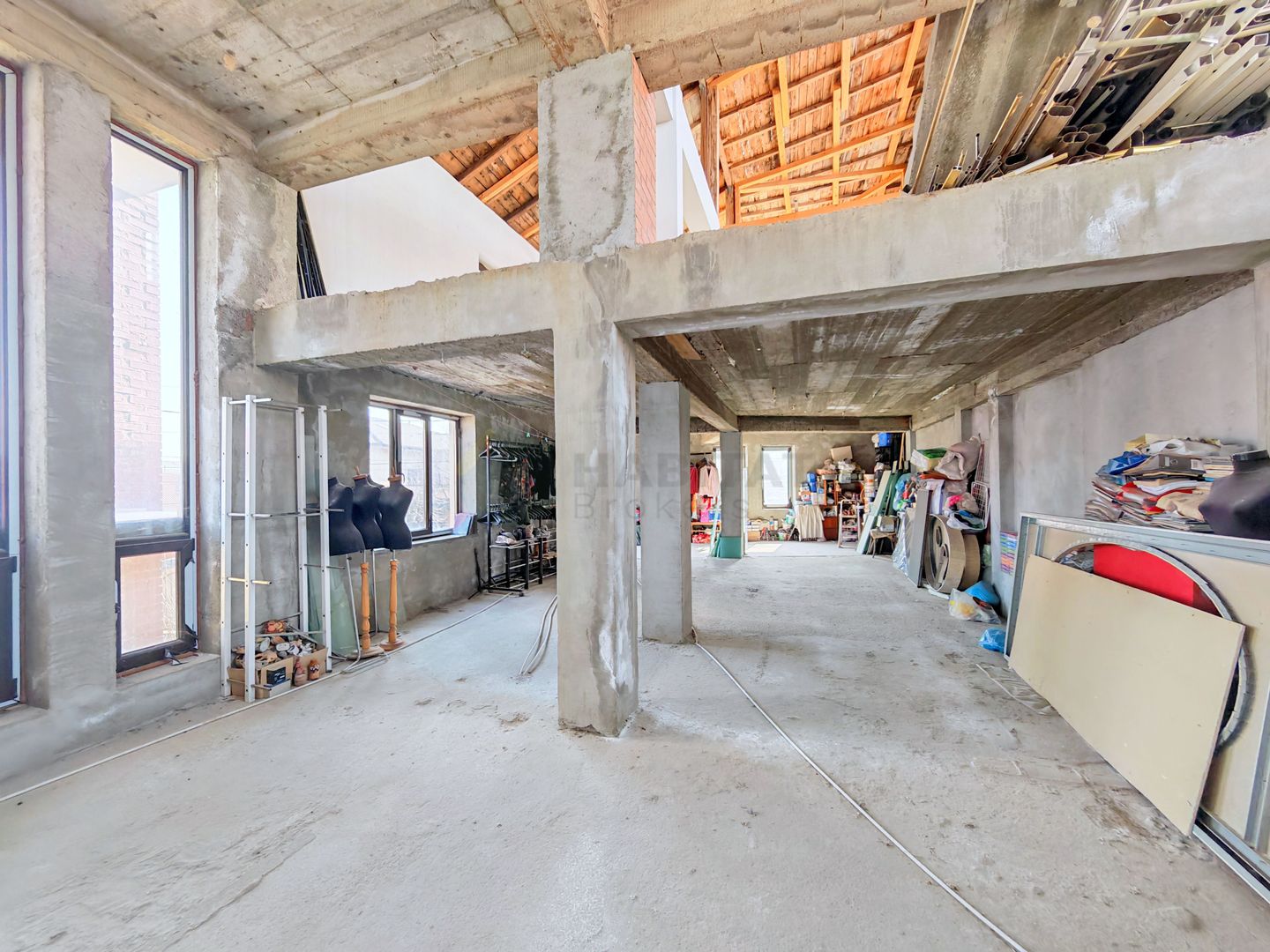 Oportunitate I în Centrul Târgoviștei: Clădire de 498 mp - Poză 15