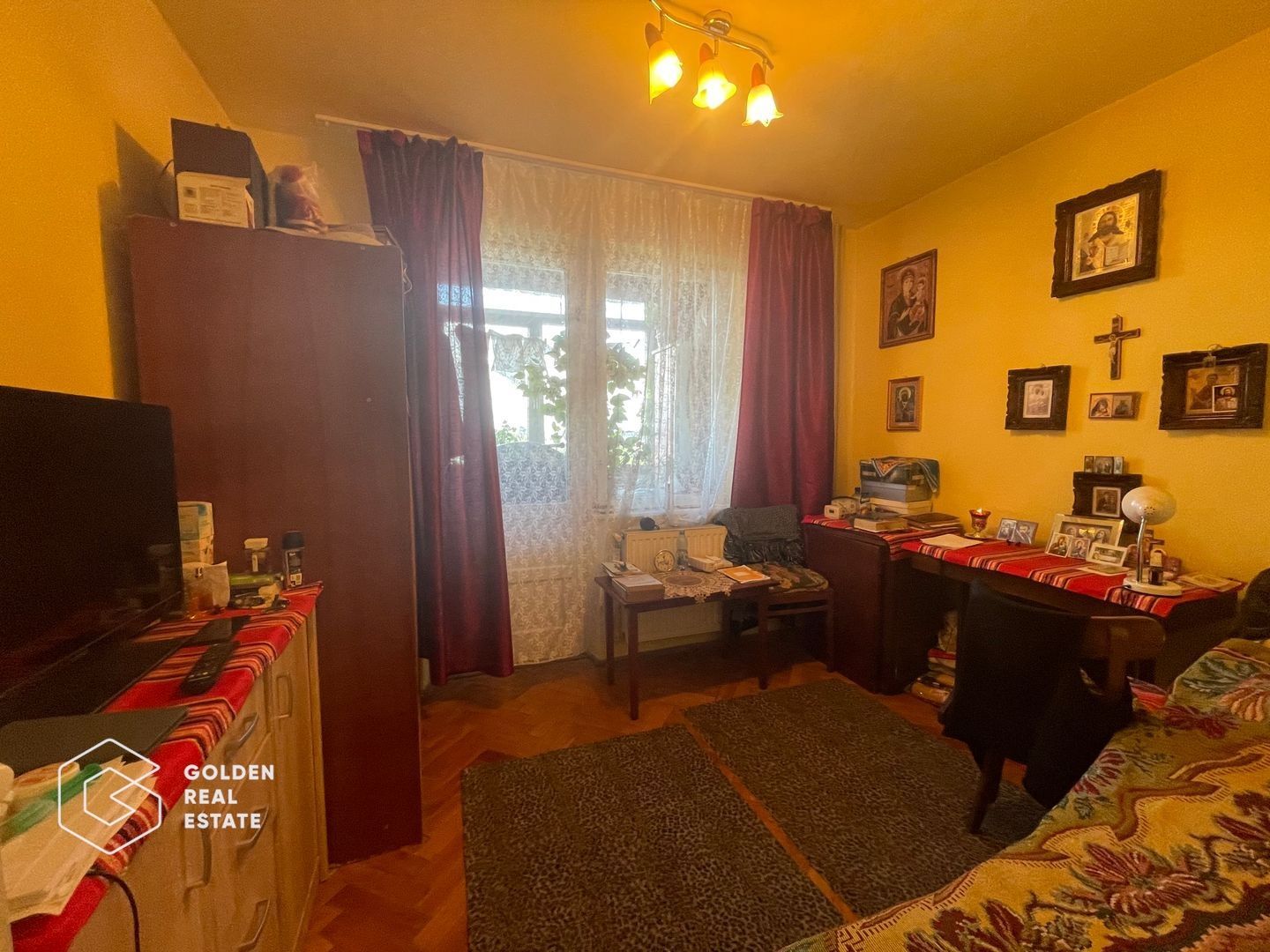 Apartament spațios, decomandat, 4 camere, Soarelui, zona AEM - Poză 3