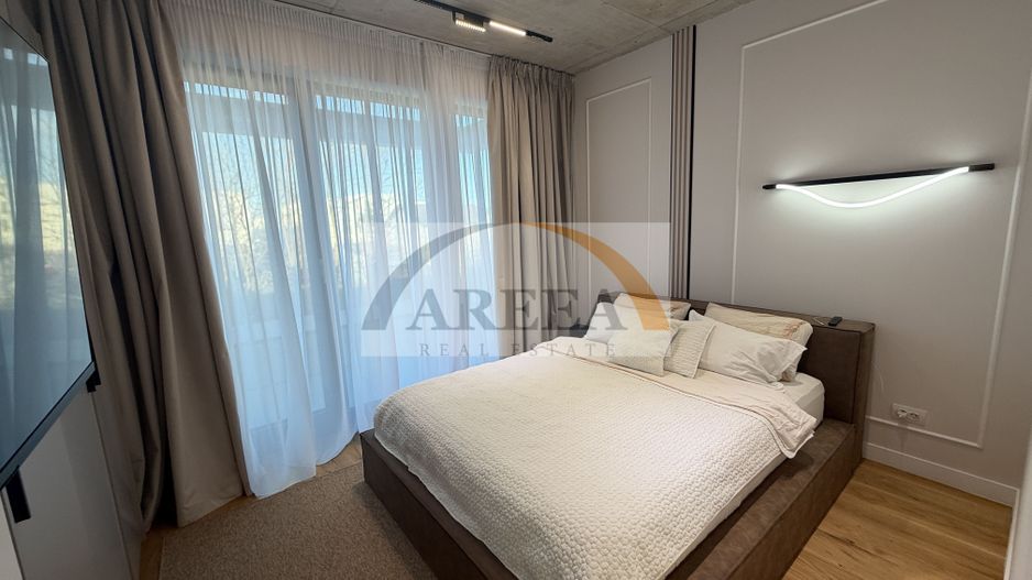 Vila 5 camere complex residential Tunari - Poză 13