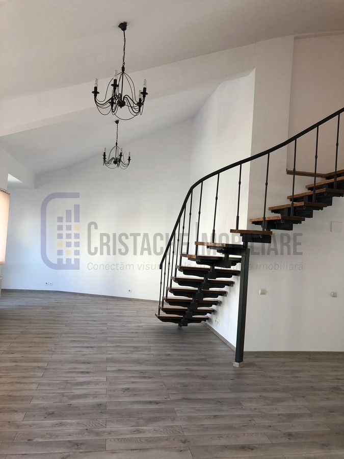 Birou tip duplex_160 mp_contorizare individuala_open space generos + 4 birouri - Poză 1