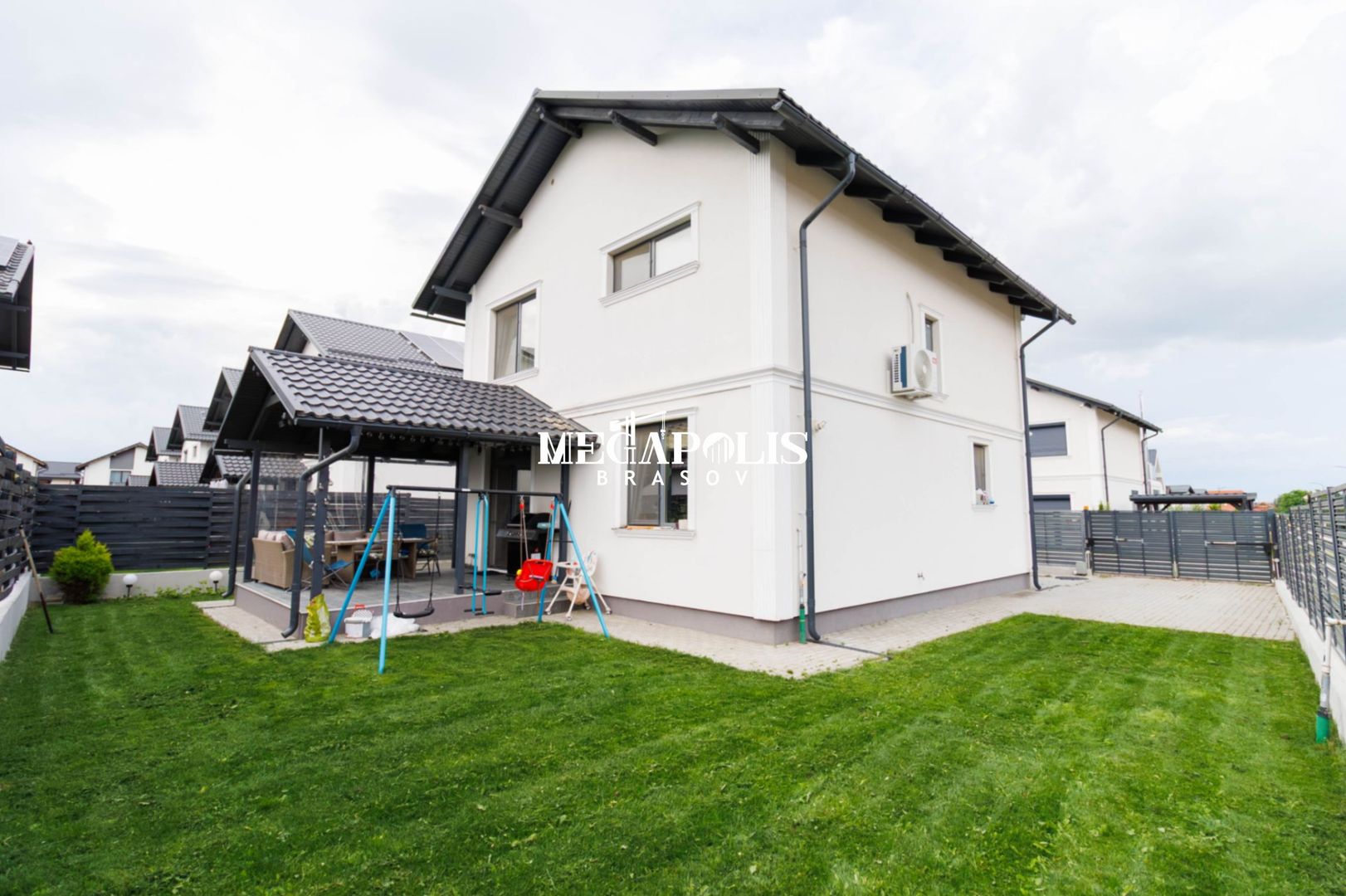 Casă 4 camere | Preț EXCEPȚIONAL | Mobilată și utilată - Poză 2