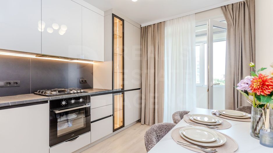 Vânzare, 3 camere, Strada Nicolae Milescu Spătarul, Ciocana - Poză 2