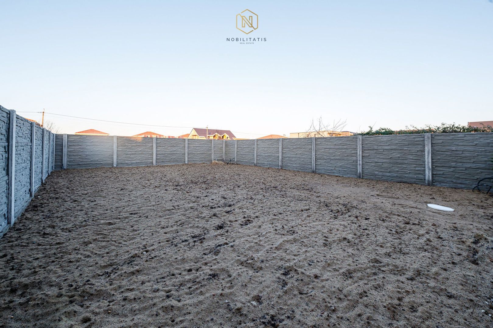 Duplex nou deosebit - despartit prin camera tehnica | Curte amenajata - Poză 31