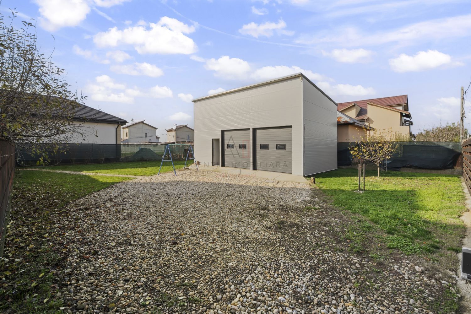 Casă P+1+M I curte 500 mp — Comision 0 - Poză 25