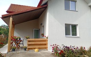 Casă intabulată cu anexă și teren de 1000 mp în Carlig (Popricani) - Poză 1