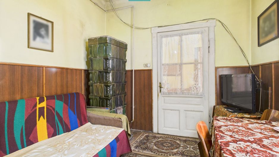 Casă cu 3 camere pentru investiții în Grădiște - Poză 6