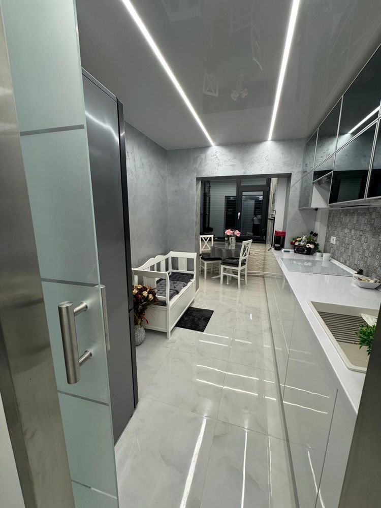 Apartament superb, 2 camere, decomandat, Micro21 - Poză 1
