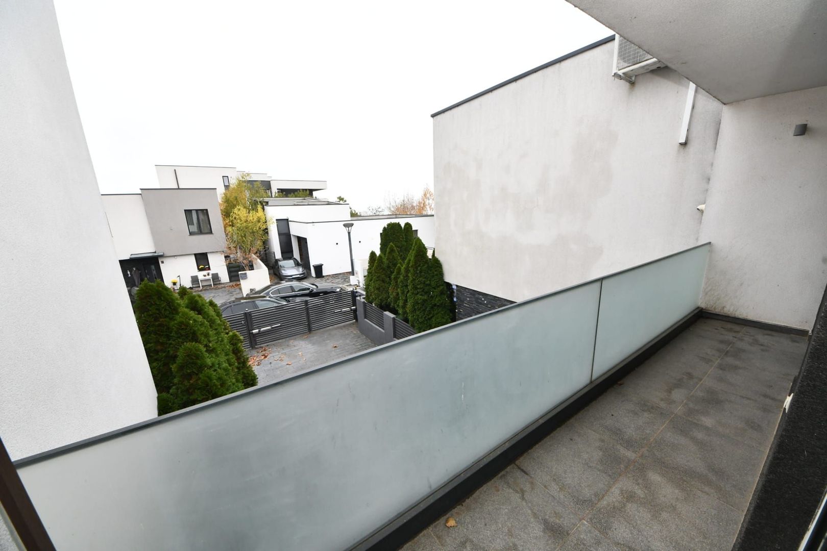 De vanzare – In exclusivitate, casa moderna in cartierul Brates Lake - Poză 25