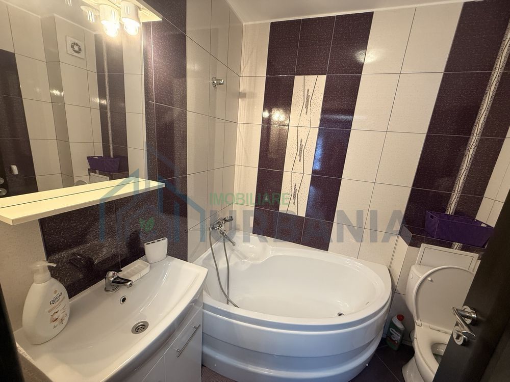 Inchiriez apartament 2 camera Nicolina 1 - Poză 4