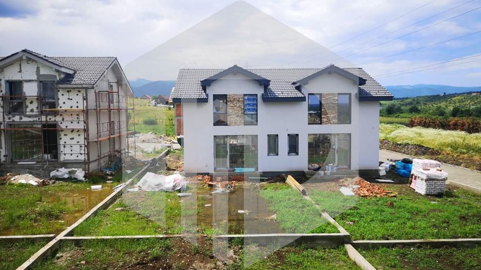 Duplex 4 Camere 2 Bai 2 locuri de parcare - Teren generos - Poză 5