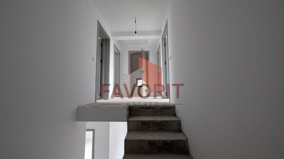 Casa individuala | Parter + Etaj | Asfalt | Toate utilitatile | - Poză 23