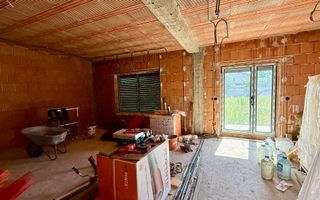 PROIECT DEOSEBIT - Poză 1