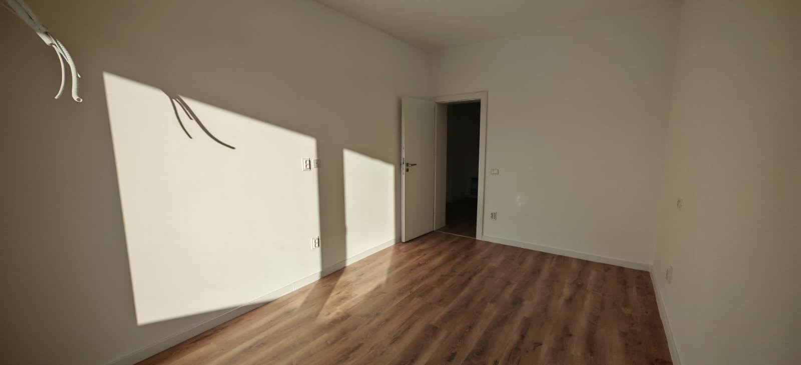 De inchiriat 2 apartamente nemobilate, Dynamic Residence - Tractoru - Poză 3