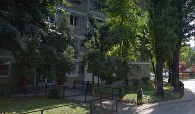 Apartament 3 camere. Bld. Brancoveanu. Aleea Covasna. Cu Centrala proprie. - Poză 2