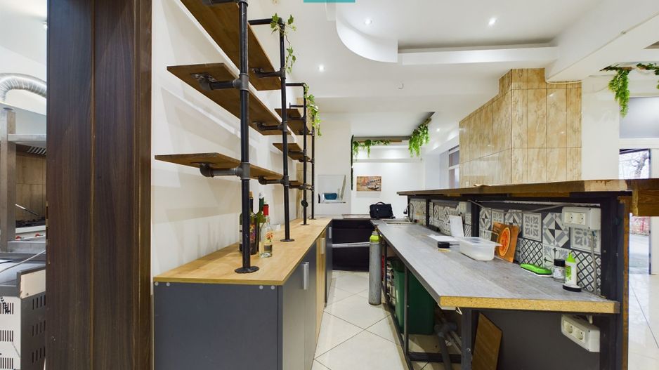 Spațiu comercial pe mal zona 300vMicălaca - Poză 7