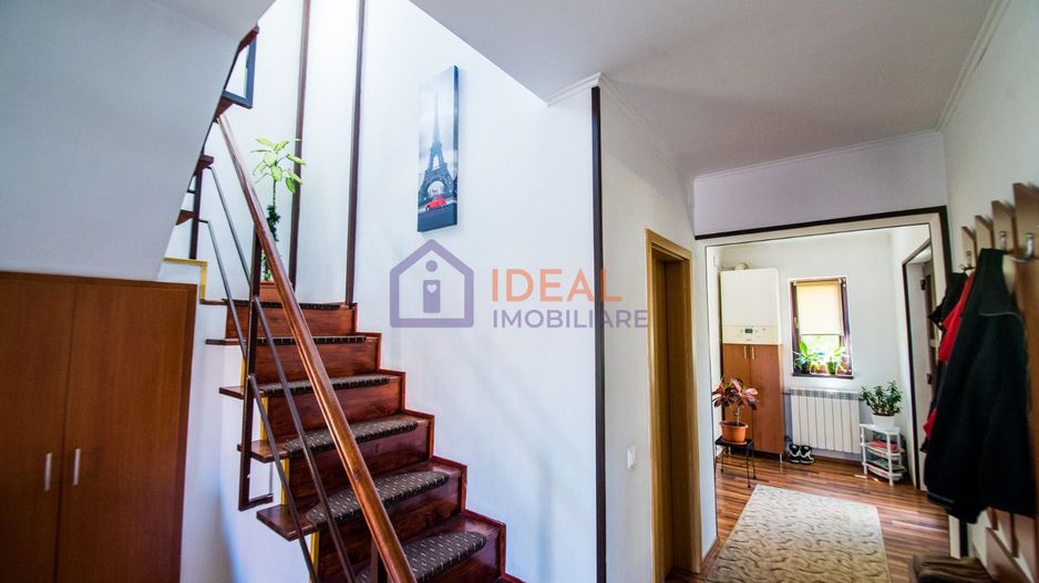 Casa Individuala cu 8 camere si 430 mp de curte, zona Calea Poplacii - Poză 18