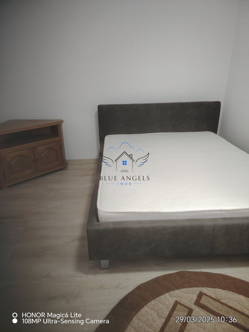 Apartament 3 camere de închiriat-loc de parcare - Poză 1