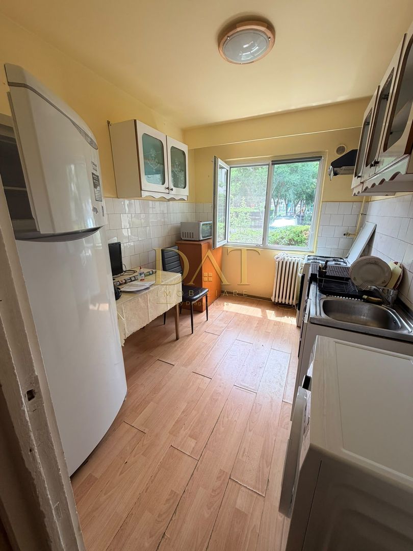 Apartament 2 camere, parcare exterioara, zona BIG - Poză 4