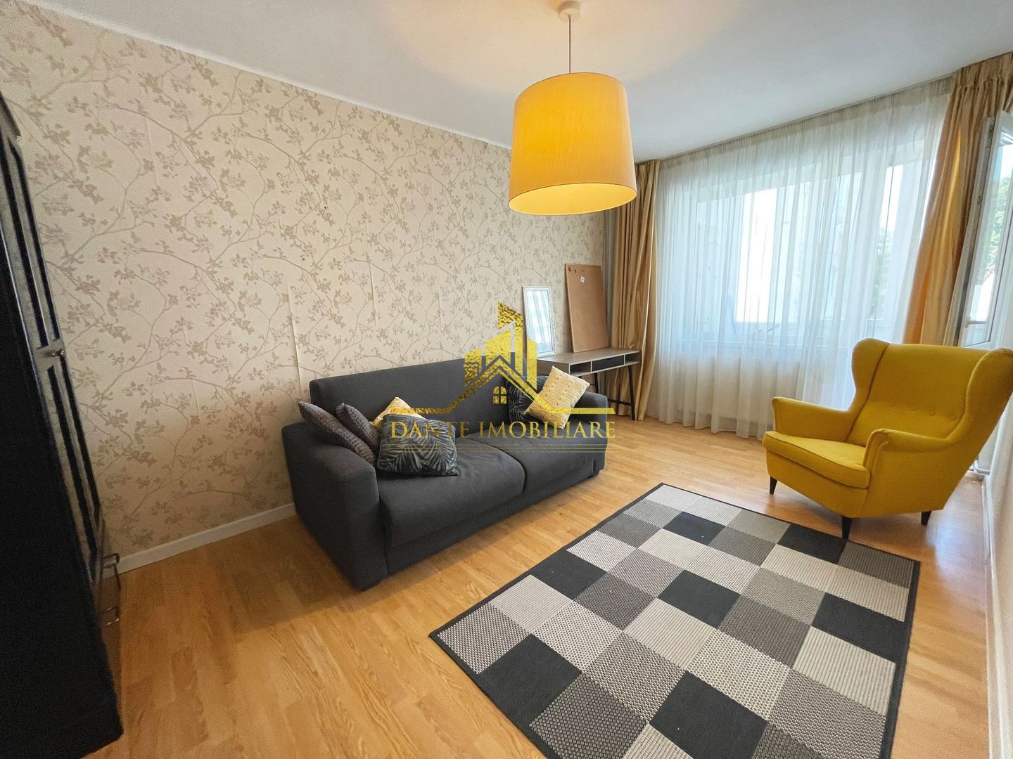 2 camere, LA CHEIE, balcon, AC, Parc Central, Polivalenta, Comision 0 - Poză 1