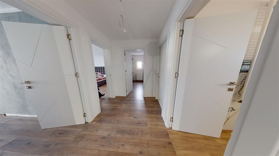 Casa tip duplex  Bavaria Stadt - curte proprie, incalzire pardoseala - Poză 12