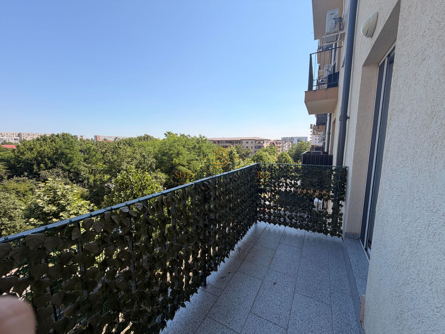 Confort și Eleganță: Apartament 3 Camere în Inima Sectorului 4 - Poză 19