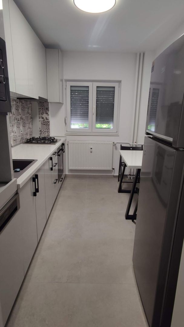 Apartament cu doua camere decomandat,  strada Turda - Poză 12