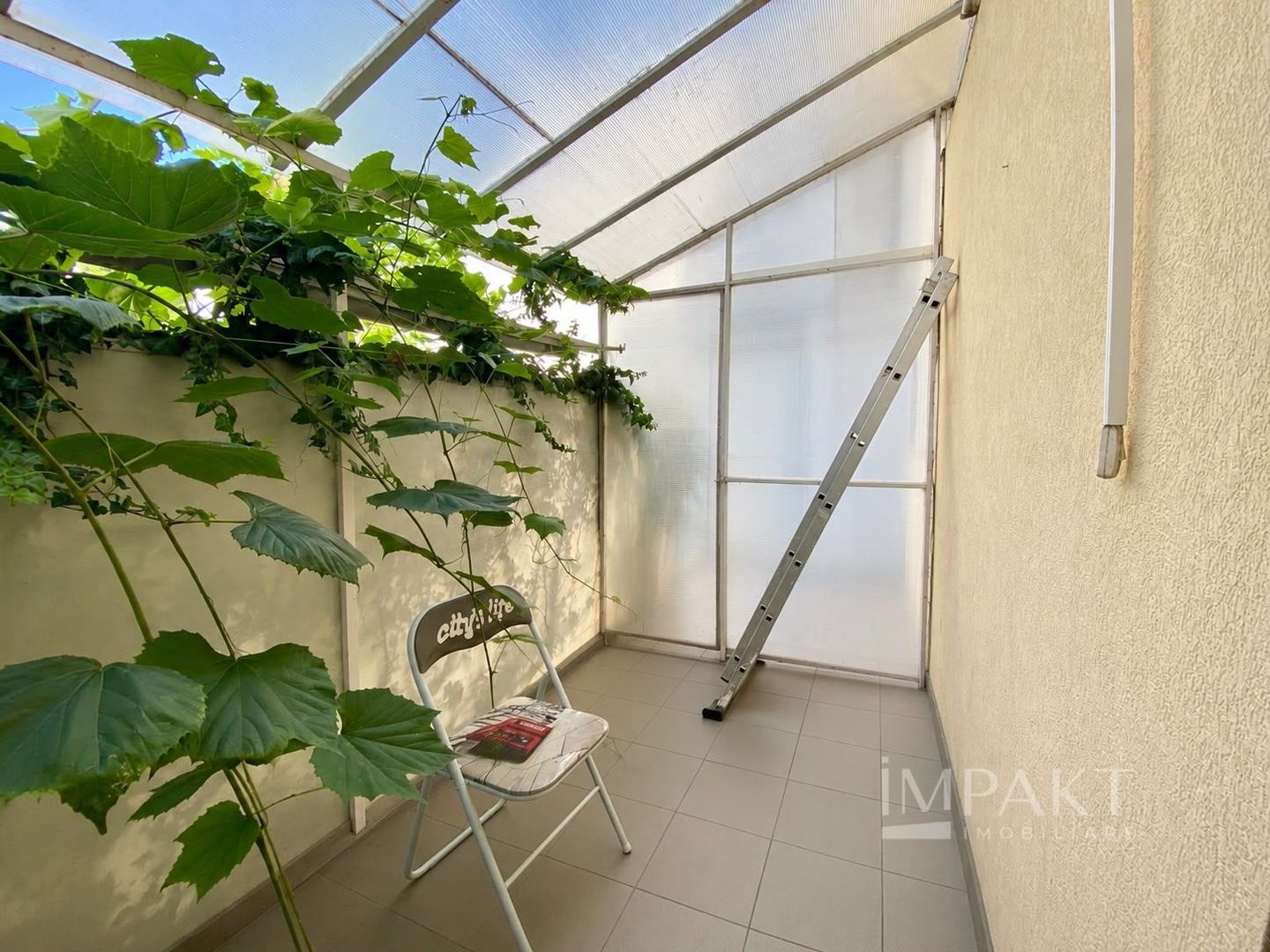 Apartament 3 camere in bloc tip vila si cu loc de parcare inclus - Poză 9