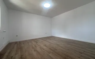 Între dealuri, viță de vie și liniște deplină! Vanzare casa in Prahova - Poză 15