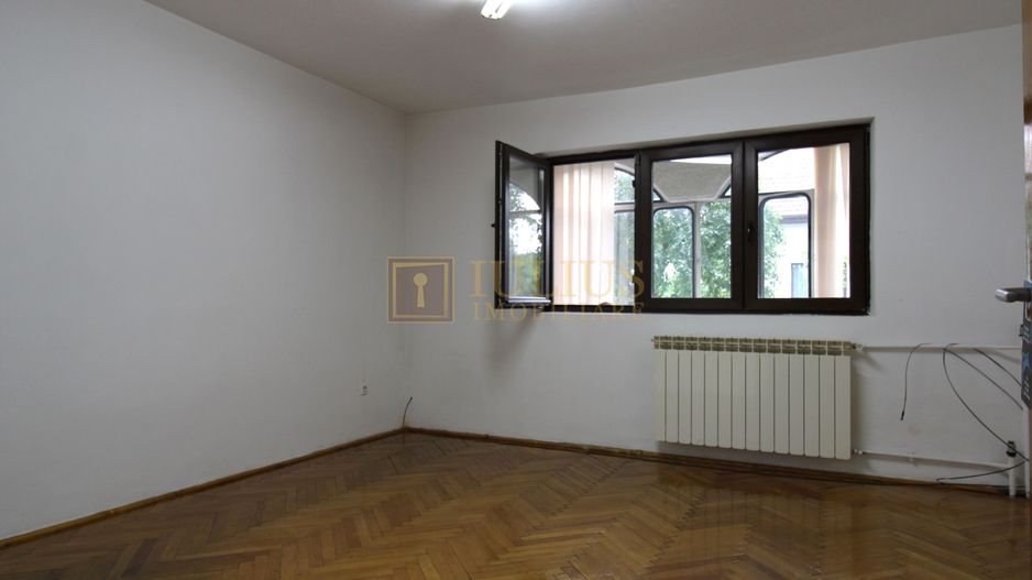 Spatiu de 135 mp la parter, ideal pentru spatiu comercial sau birouri - Poză 3