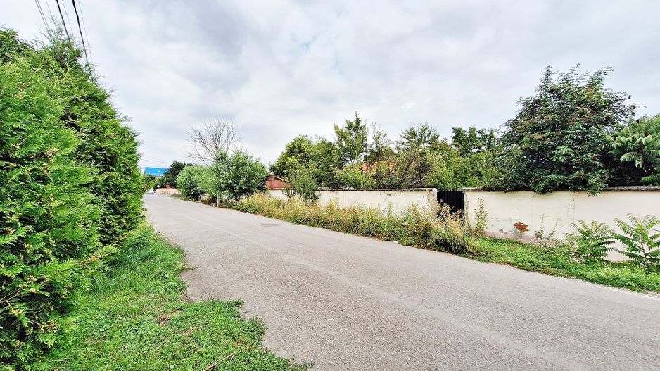 Loc de casa de 412mp in vatra satului in Sanpetru, 58000 euro - Poză 2