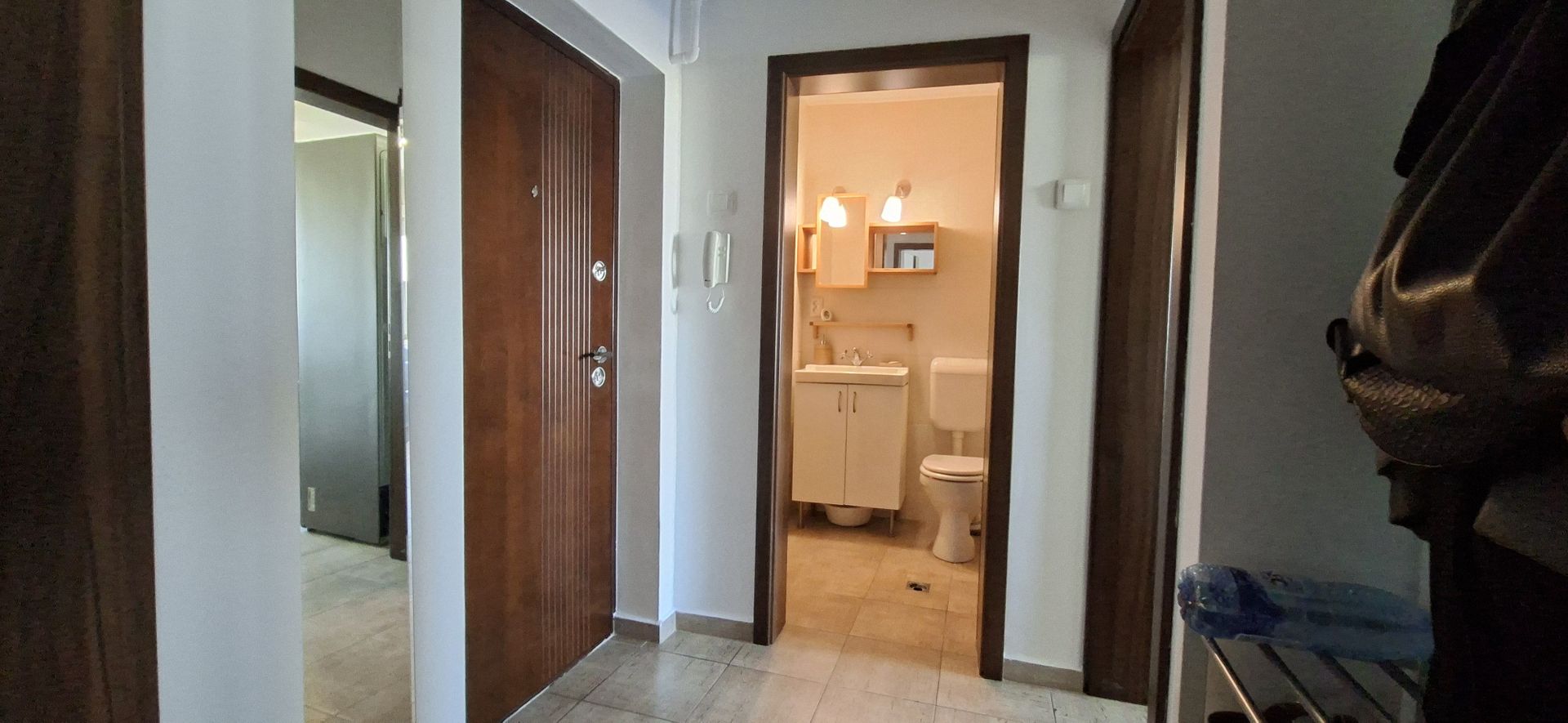 Apartament cu 4 camere si scara interioara - zona Judeatan - Poză 7
