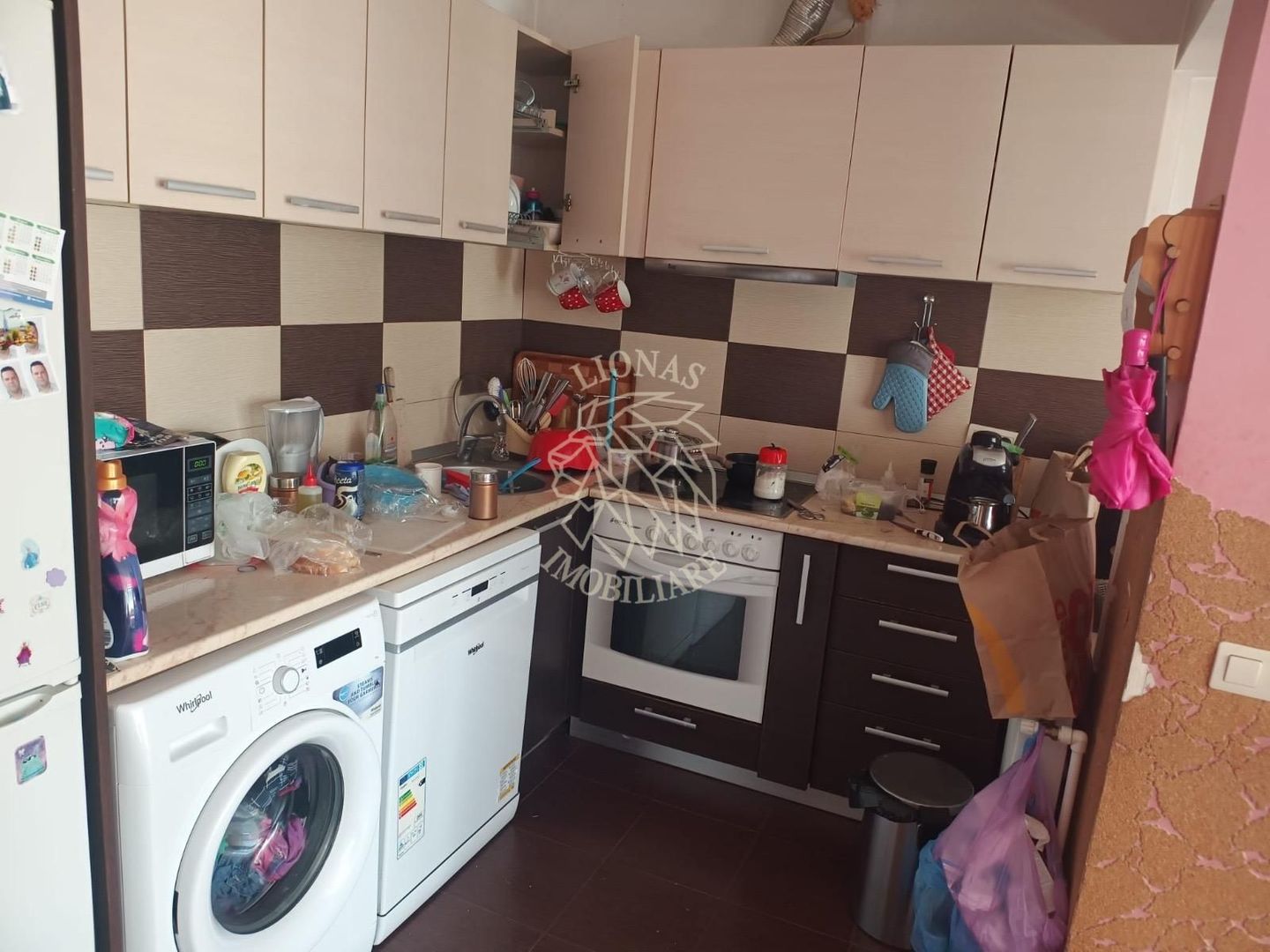 Oportunitate Restaurant cu 2 apartamente, Centru, Ideal Extindere - Poză 4